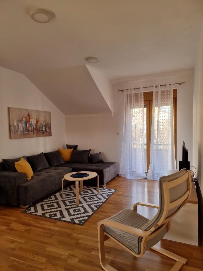 As Apartman 2 Vrsac Bagian luar foto